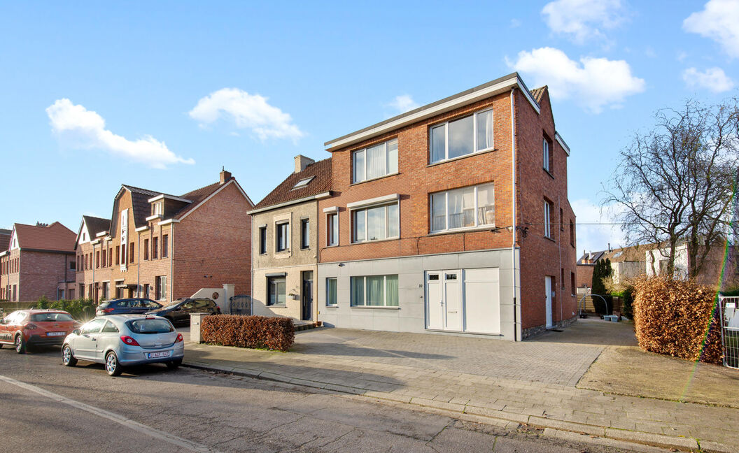 Appartementsgebouw te koop in Wilrijk