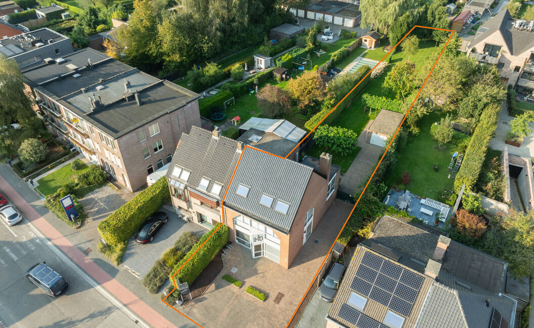 Gebouw voor gemengd gebruik te koop in Aartselaar