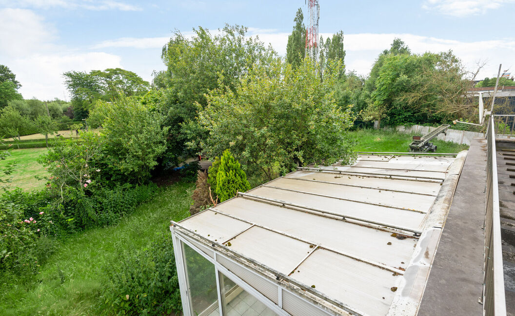 Gebouw voor gemengd gebruik te koop in Aartselaar