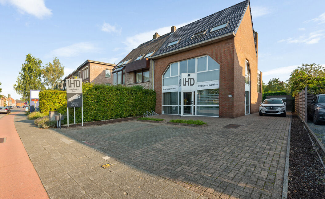 Gebouw voor gemengd gebruik te koop in Aartselaar