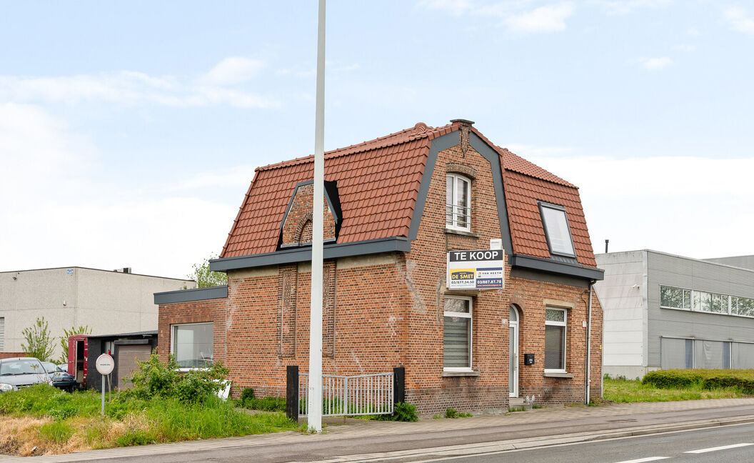 Gebouw voor gemengd gebruik te koop in Wilrijk