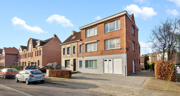 Appartementsgebouw te koop in Wilrijk